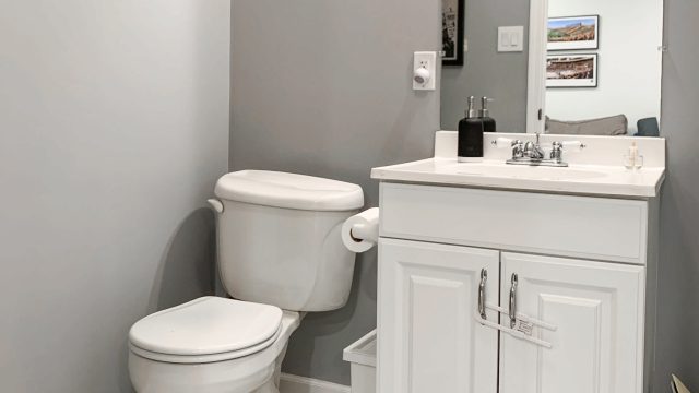 Transform Your Space with Modern Bathroom Wallpaper Inspiration