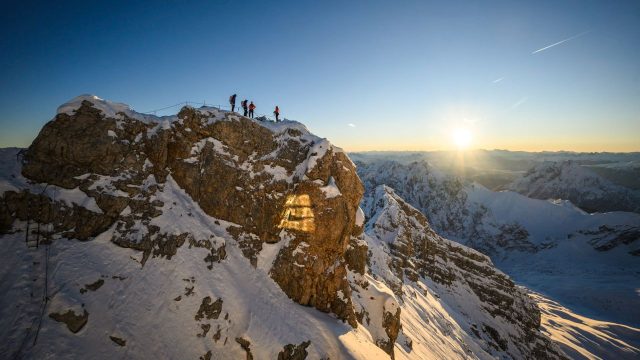 Stunning Nature Photography: Elevate Your Background Experience