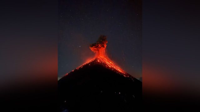 Captivating Eruptions: Lava Meets Stars in Stunning Imagery | angka keluaran sidney, palu 4d toto, qqpulsa 212