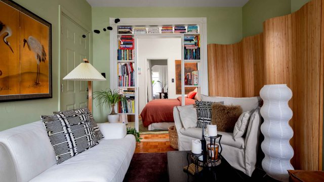Transform Your Screens with Vibrant Artistic Wallpaper Choices