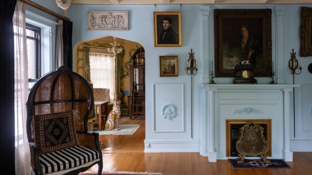 Embrace the Elegance of Skiffers: A Vintage Visual Delight