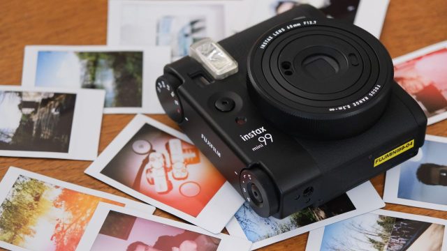 Exploring the Timeless Allure of Analog Photography Wallpapers