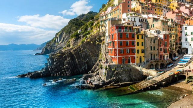 Revitalize Your Screen with Innovative Italian Design Wallpapers | kylian mbapp ronaldo, liga pkv