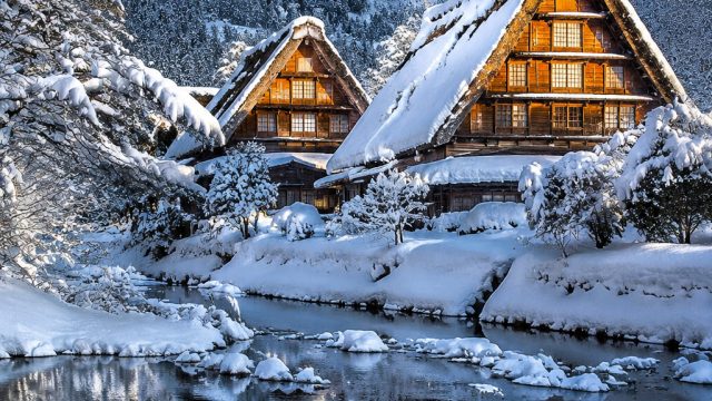 Explore the Serene Beauty of Snow-Covered Shirakawa-go