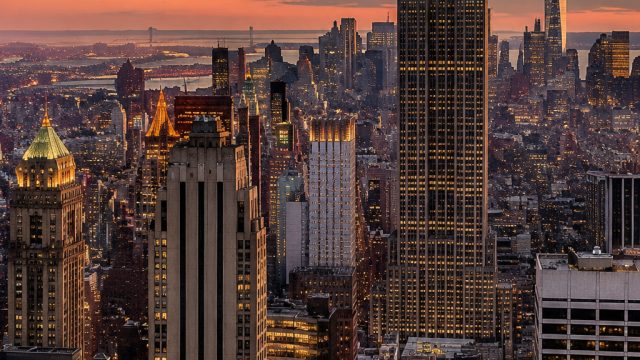 Captivating Urban Landscapes: Perfect Wallpapers for Your Devices