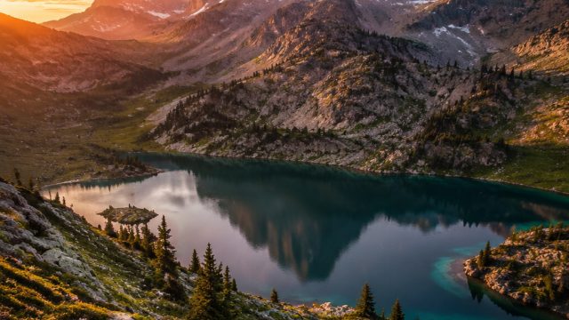 Epic Landscapes: Stunning Wallpapers for Every Mood