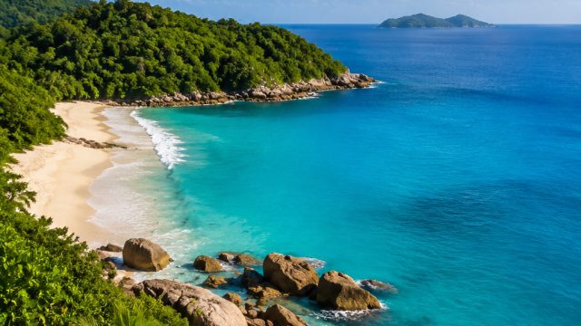 Captivating Caribbean Landscapes: A Visual Escape