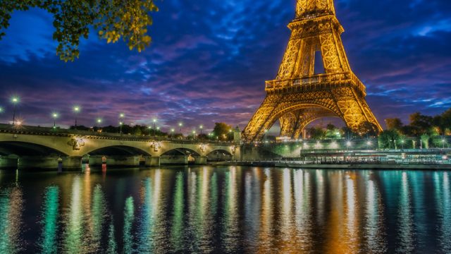 Captivating Nightscapes: Parisian Dreams in Wallpaper Form