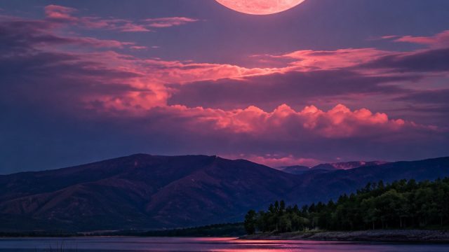 Embrace the June Strawberry Moon: A Celestial Wallpaper Delight