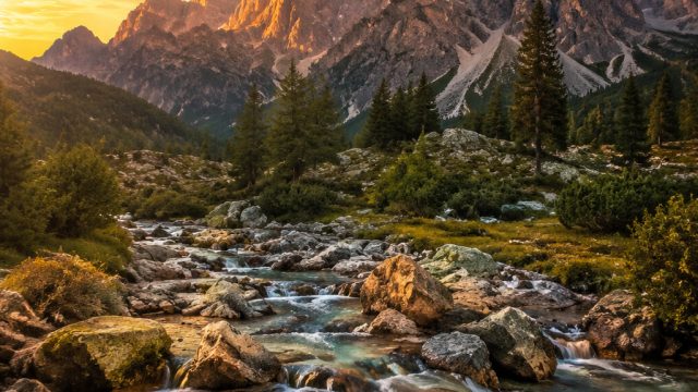 Captivating Landscape Wallpapers for Every Moment