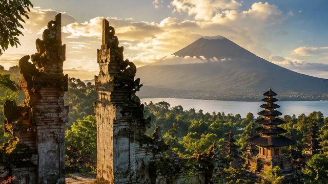 Exploring Bali's Cultural Vibes: A Gallery of Stunning Wallpapers