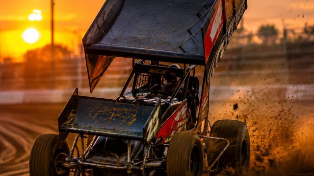 Dynamic Racing Moments: Capturing the Thrill of Sprint Cars