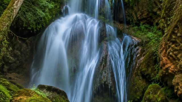 Discover the Enchantment of Monasterio de Piedra Waterfalls