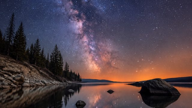 Celestial Serenity: Wallpapers Capturing the Night Sky