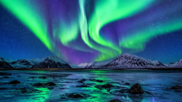 Embrace the Magic of the Aurora: Stunning Wallpaper Collection
