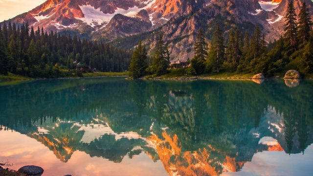 Personalizing Your Space: Custom Photography Wallpapers Made Easy