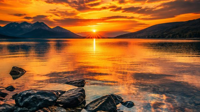 Vibrant Horizons: Captivating Wallpaper for Every Device