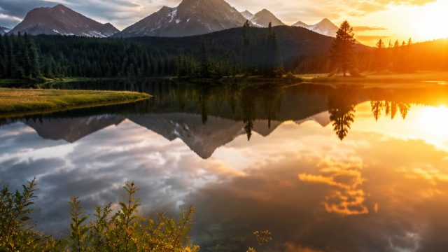 Captivating Nature: Stunning Landscapes for Your Screens