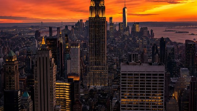 Urban Vibes: Captivating Cityscape Wallpapers for Every Device