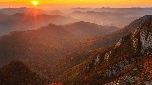 Captivating Nature: Transform Your Screen with Stunning Scenery