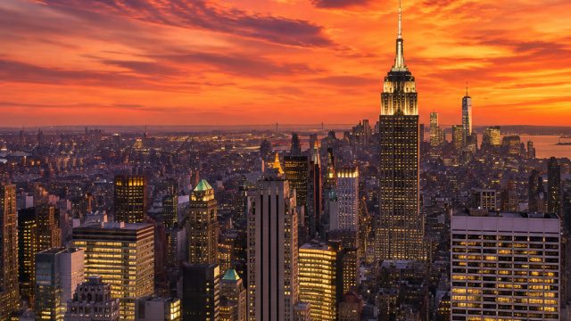 Explore Vibrant Cityscapes: Dynamic Wallpapers for Every Device