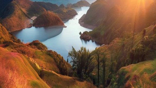Captivating Latin American Landscapes for Your Screen