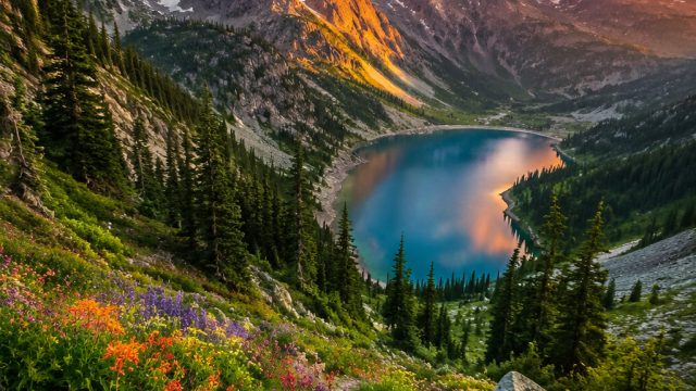 Embrace Nature's Palette: Stunning Landscape Wallpapers for 2023