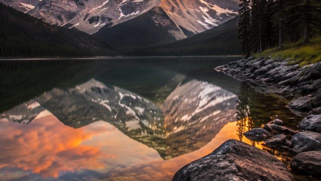 Captivating Nature Wallpapers: Embrace the Beauty of the Outdoors