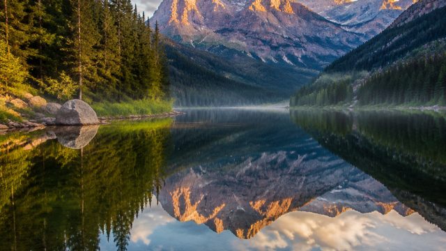 Embrace Serenity: Nature-Inspired Wallpapers for Your Screens