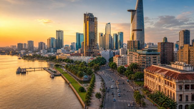Capturing Urban Evolution: Stunning Wallpapers from Ho Chi Minh City