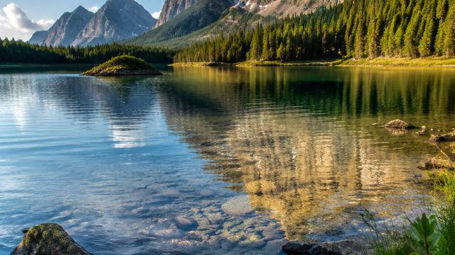 Elevate Your Screen with Captivating Landscape Wallpapers