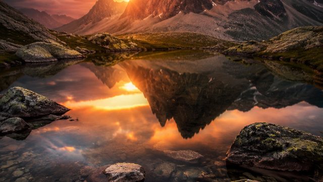 Dynamic Visuals: The Allure of 4D Wallpaper for Modern Devices