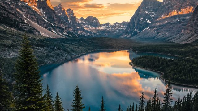 Captivating Views: Discover Stunning Landscape Wallpapers