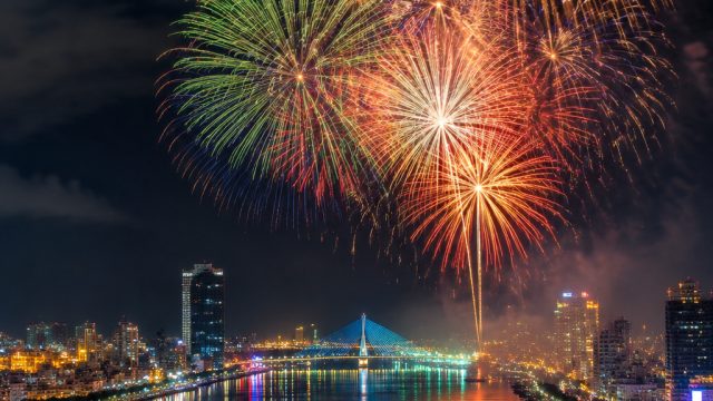 Breathtaking Fireworks Over Da Nang: A Visual Spectacle