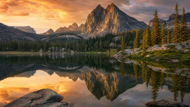 Captivating Nature: Transform Your Screen with Stunning Landscapes