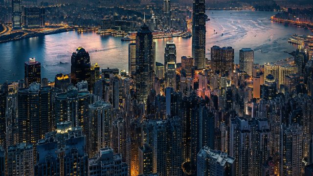 Captivating Urban Dreams: Wallpaper Inspirations for Modern Devices