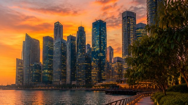 Urban Serenity: Stunning Wallpapers from the Cityscape