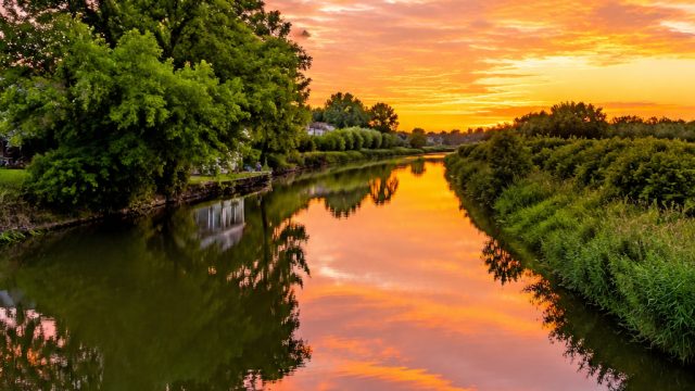 Embracing Serenity: Scenic Waterway Wallpaper for Your Screens | joker pk1sport, btv168 slot, virtua