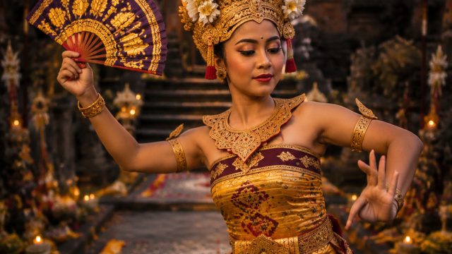 Sacred Dance: Captivating Bali Ceremony Wallpaper Collection
