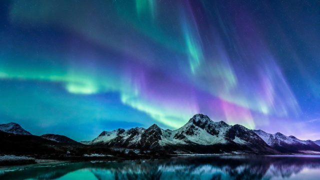Experience the Ethereal Beauty of Northern Lights in Your Space