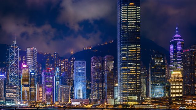 Transform Your Screen with Captivating Urban Nightscapes