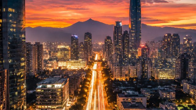 Stunning Urban Landscapes: Perfect Wallpaper Inspirations