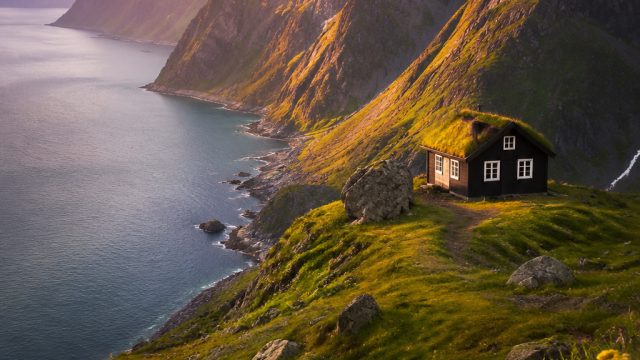 Explore Serene Hideaways: Captivating Wallpapers for Your Devices