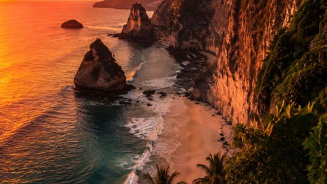 Elegant Serenity: Captivating Wallpaper Themes for Your Screen