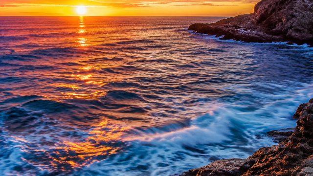 Captivating Oceanic Views: Stunning Wallpapers for Every Screen | slot tuna55, 98 toto live, slot stadium, 8 ball online