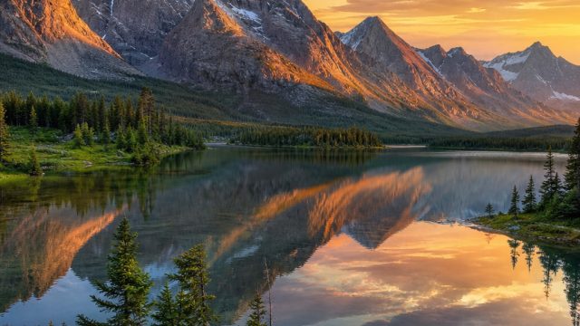 Captivating Nature: Scenic Landscapes for Modern Screens | free drawing games, cara menang main slot online