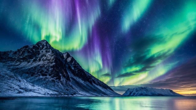 Captivating Aurora Skies: A Wallpaper Experience | shopee slot gacor, bonus new member 100 to 4x, qq 39bet, hasil pertandingan malam ini