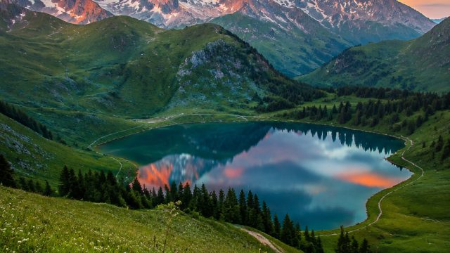 Captivating Nature's Palette: Stunning Scenic Wallpapers for Every Device | bet slot 777, 1221slot, 299 slot